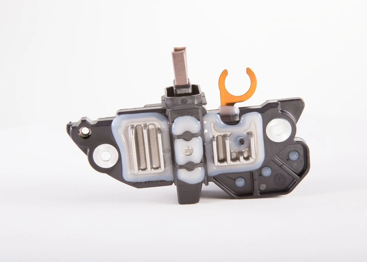 Купити F00M144118 Bosch Реле регулятор напруги генератора