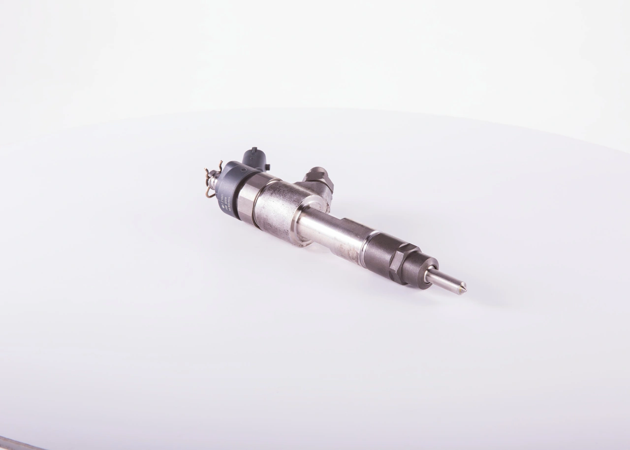 Купити 0986435501 Bosch Форсунка дизельна в зборі, розпилювач + тримач