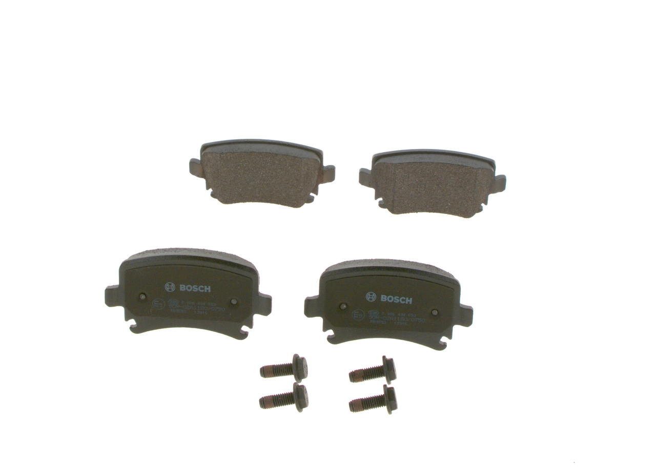 Задні гальмівні колодки Bosch 0986494053 ціна, від 26.87 USD