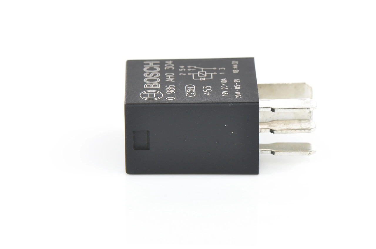Реле електричне багатофункціональне Bosch 0986AH0304 ціна, від 3.78 USD