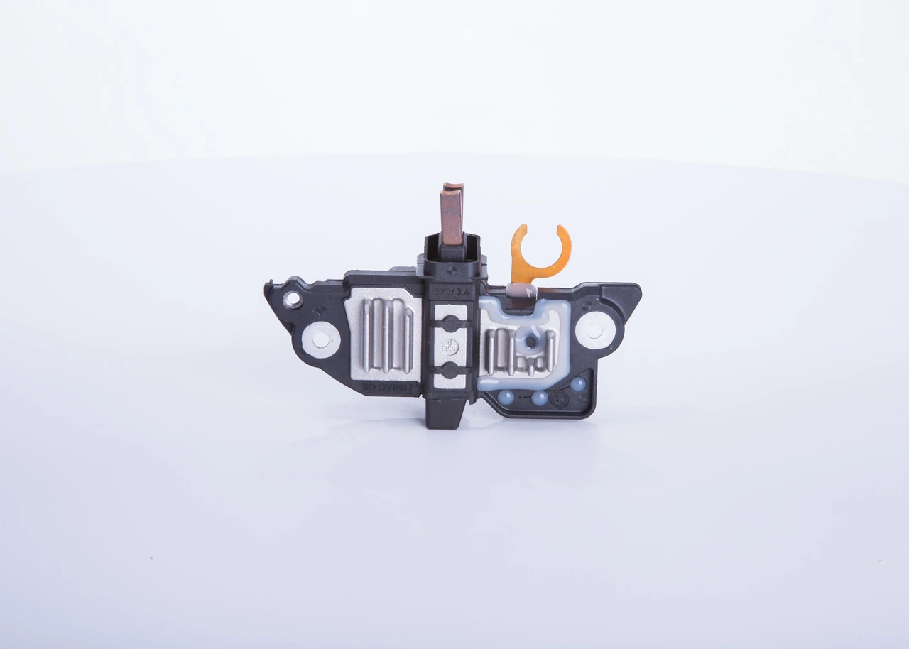 Реле зарядки генератора Bosch F00MA45237 ціна, від 23.28 USD