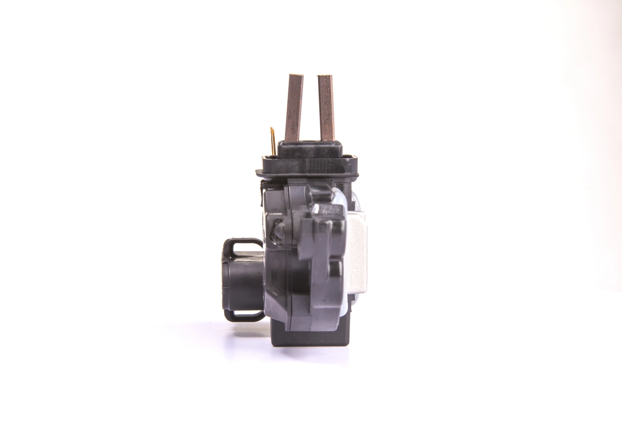 Реле зарядки генератора Bosch F00MA45253 ціна, від 27.73 USD