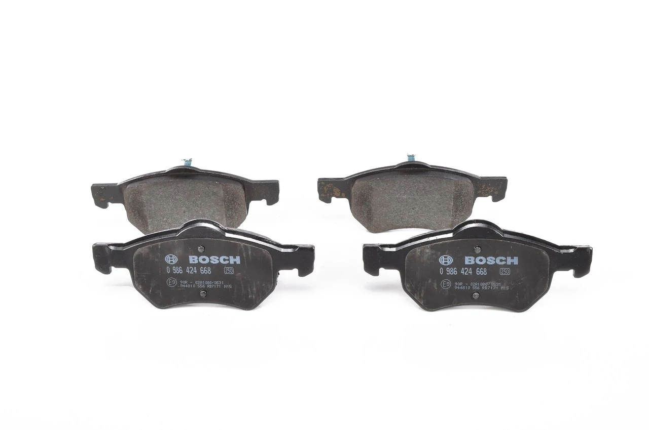 Передні тормозні колодки 0986424668 Bosch