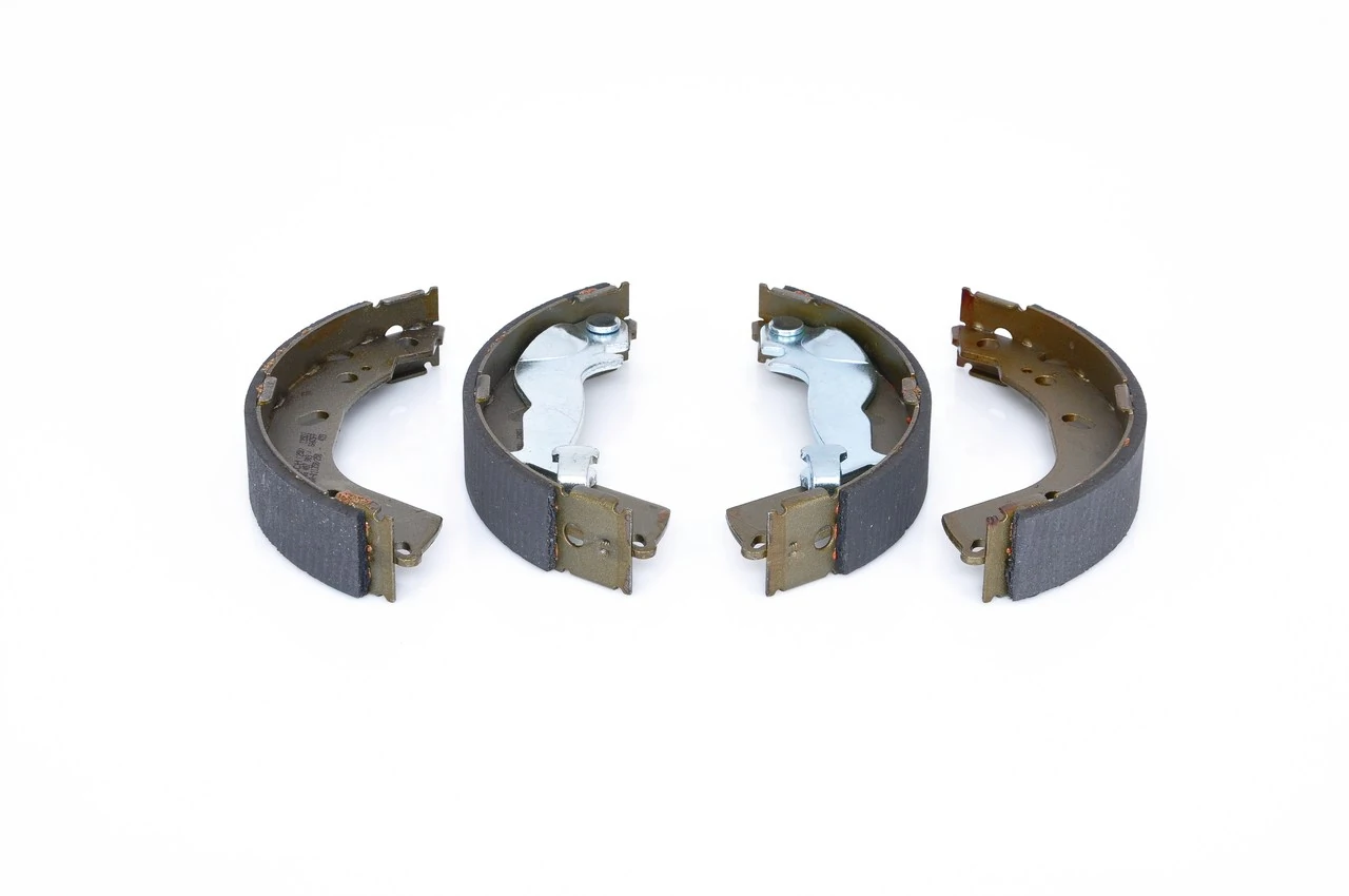 Колодки гальмові задні, барабанні Bosch 0986487909 ціна, від 28.33 USD