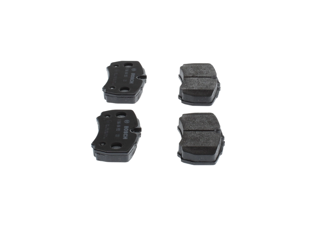 Задні гальмівні колодки Bosch 0986494953 ціна, від 34.45 USD
