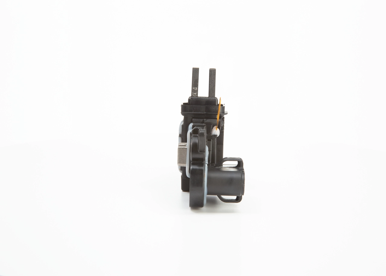 Реле зарядки генератора Bosch F00MA45250 ціна, від 43.03 USD