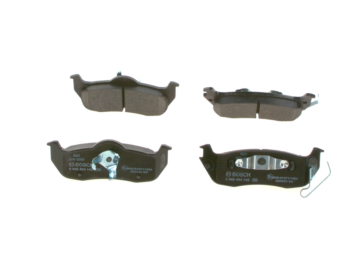 Задні гальмівні колодки Bosch 0986494142 ціна, від 33.48 USD