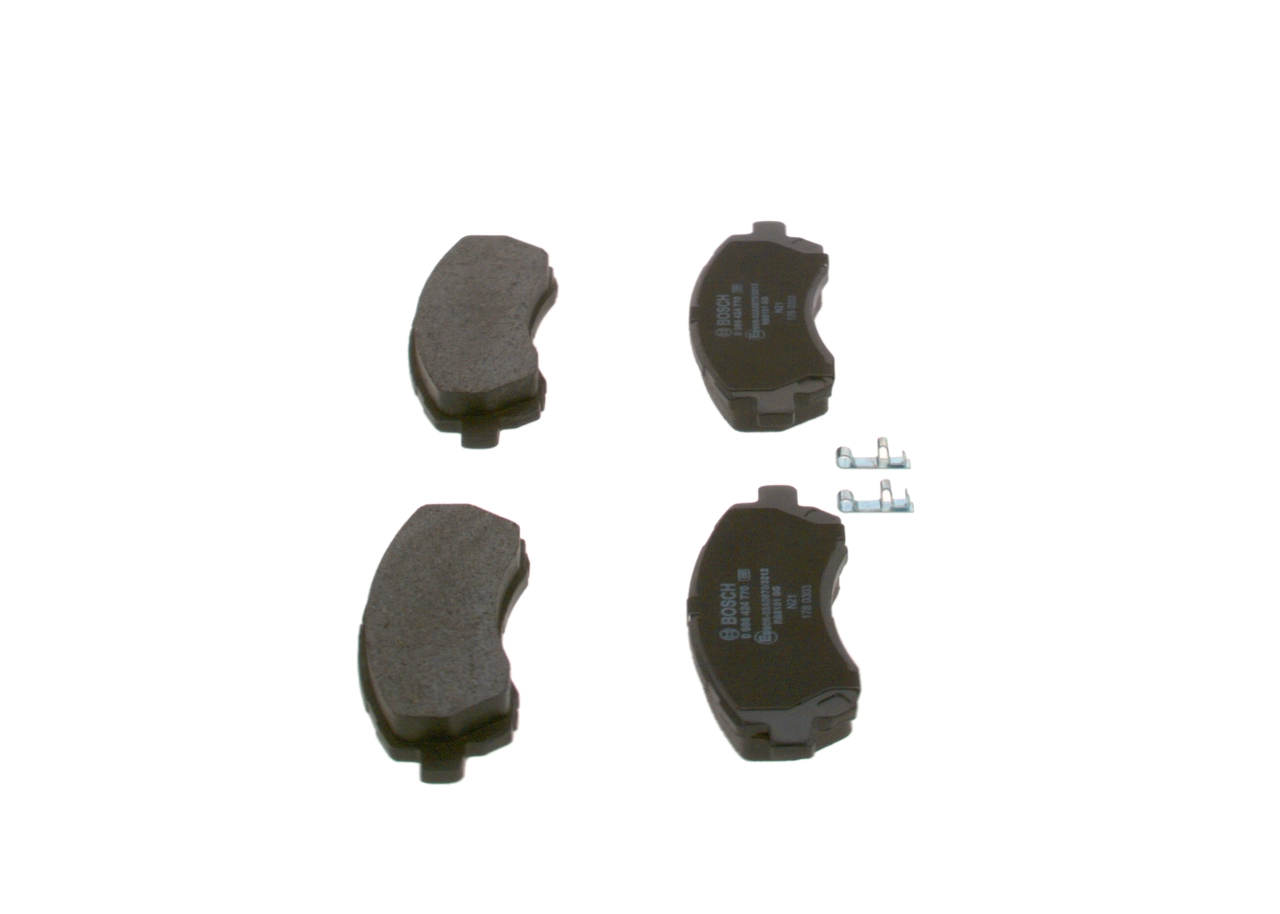 0986424770 Bosch Передні гальмівні колодки