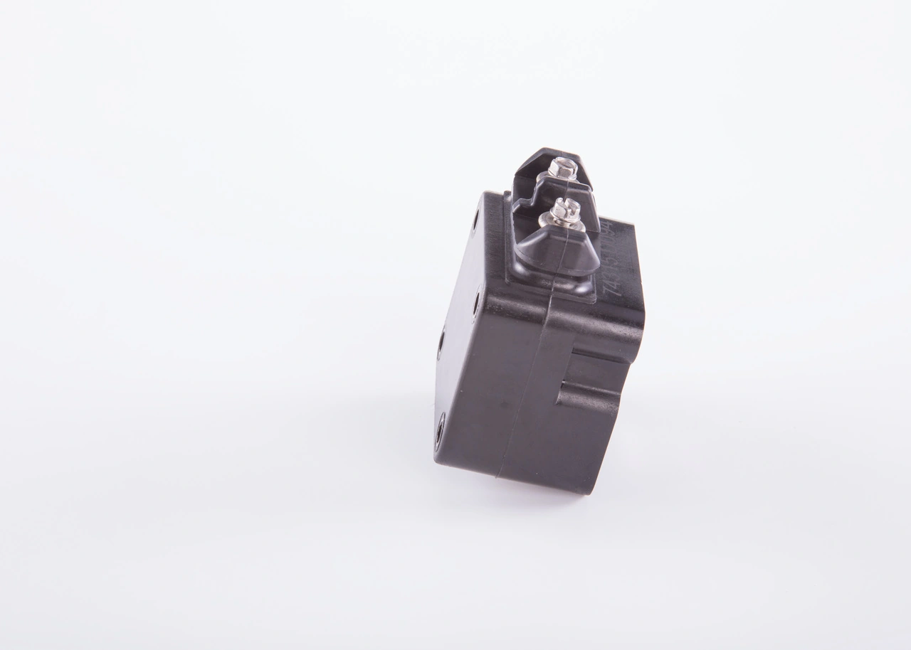Контактор Bosch F00HN37431 ціна, від 77.57 USD