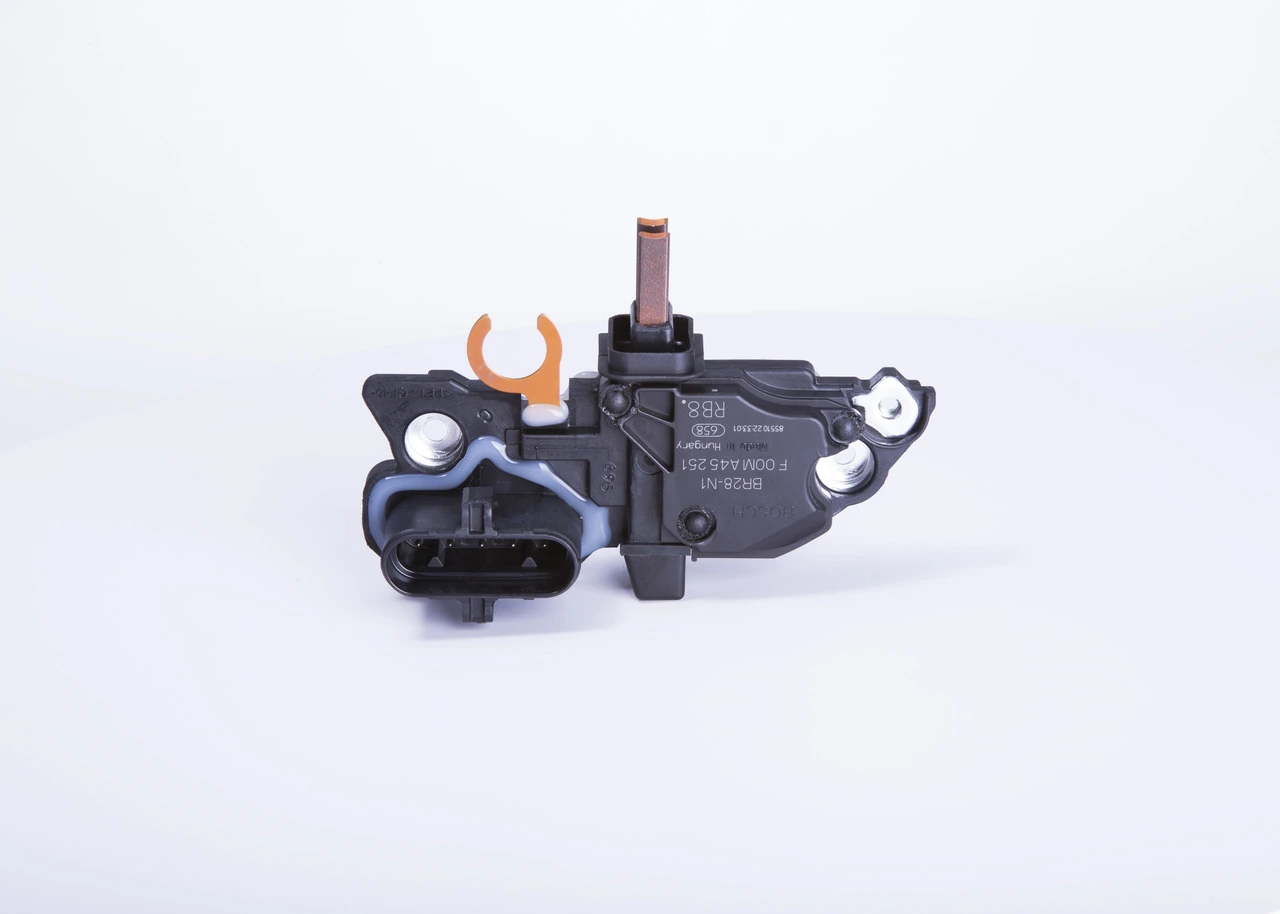 F00MA45251 Bosch Реле-регулятор (напруги)
