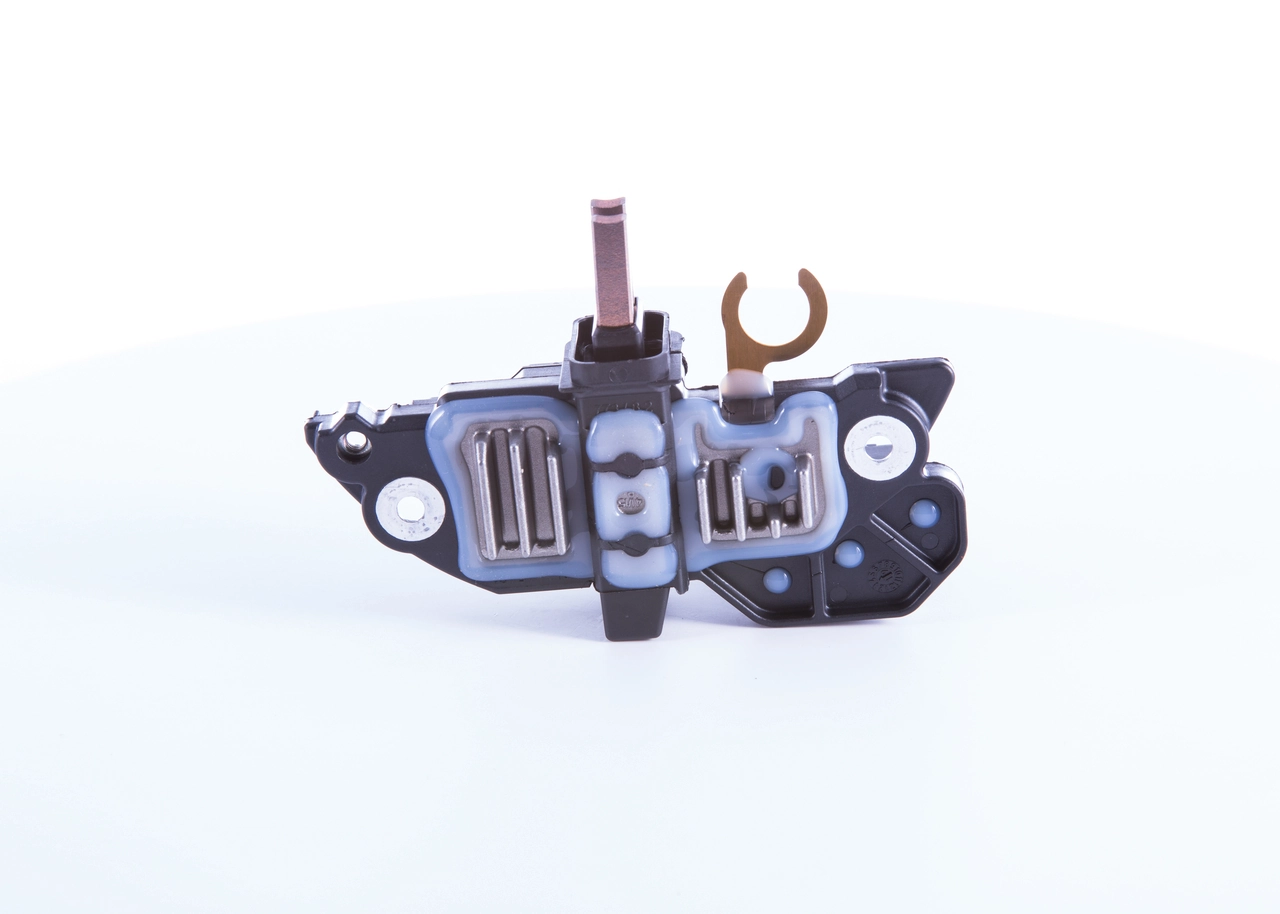 F00MA45252 Bosch Реле-регулятор (напруги)