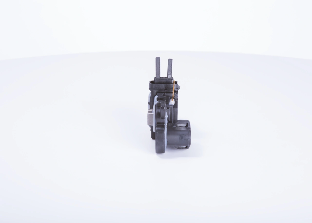 Реле зарядки генератора Bosch F00MA45247 ціна, від 43.25 USD