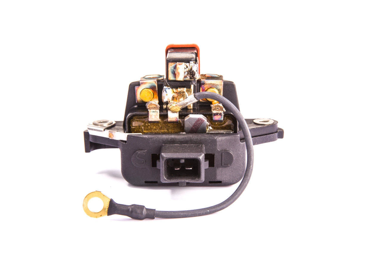 Купити 9190067018 Bosch Реле регулятор напруги генератора