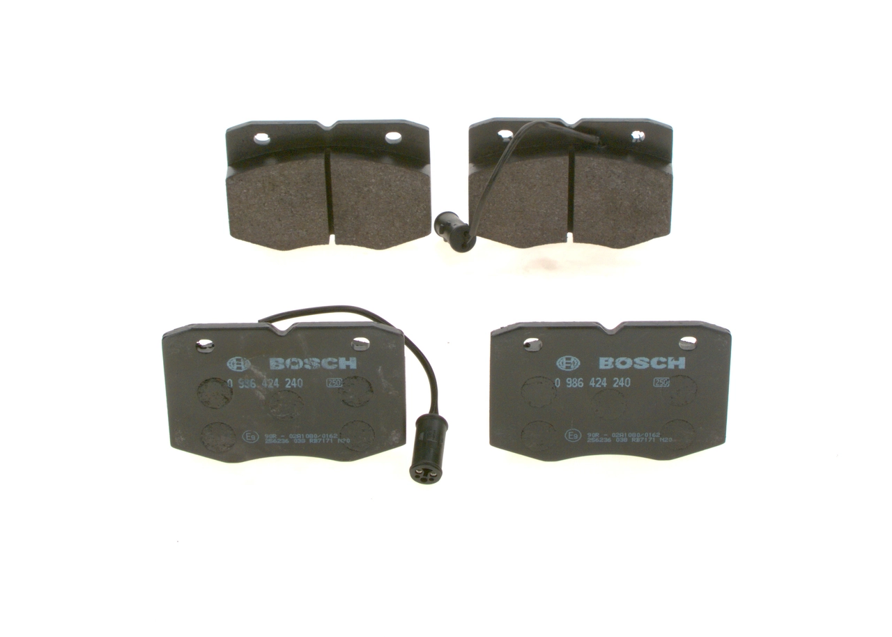 0986424240 Bosch Передні гальмівні колодки