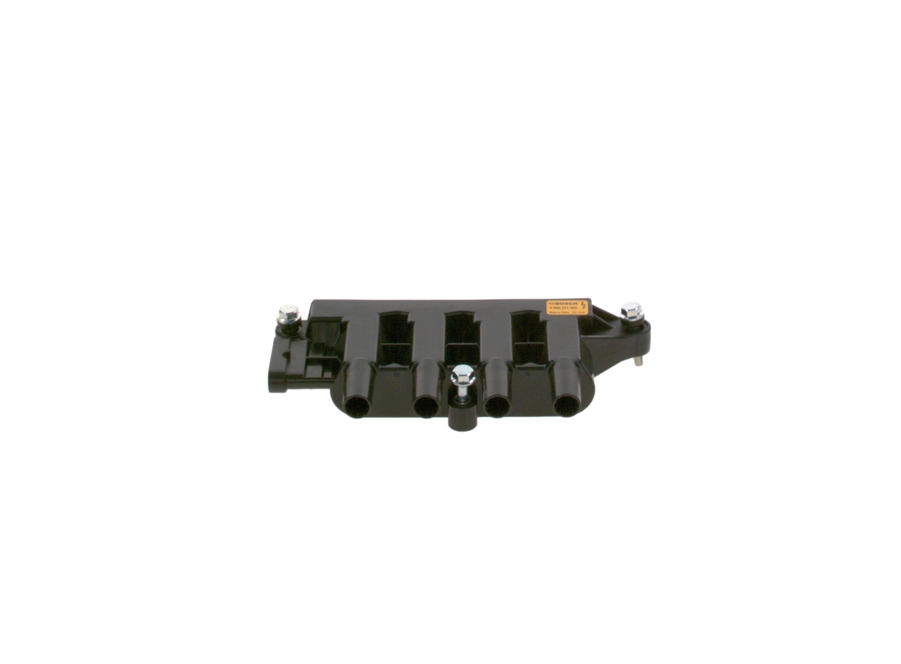 0986221065 Bosch Котушка запалювання