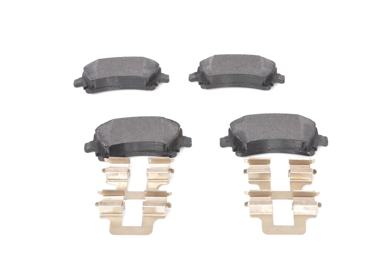 Задні гальмівні колодки Bosch 0986494649 ціна, від 26.12 USD