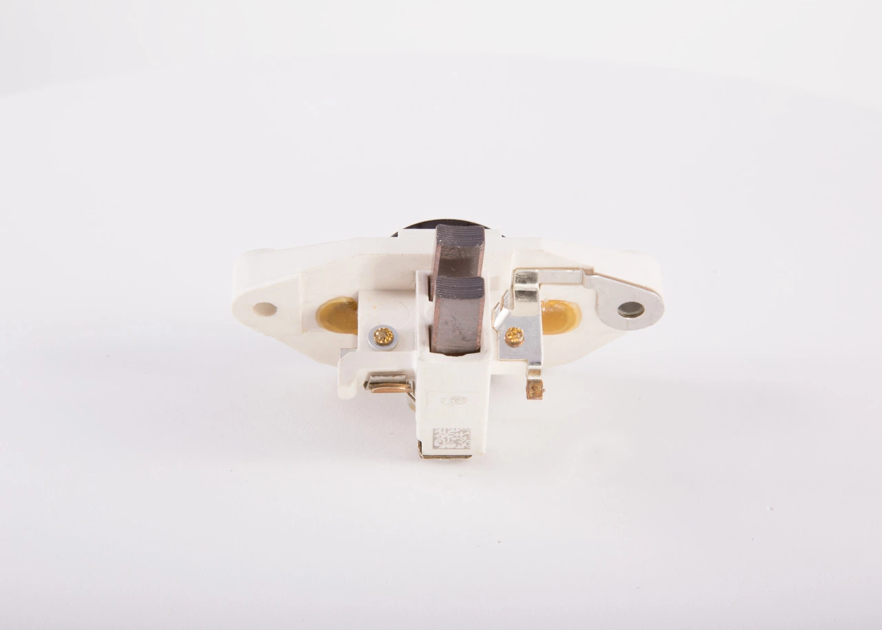 Реле зарядки генератора Bosch 1197311300 ціна, від 6.72 USD