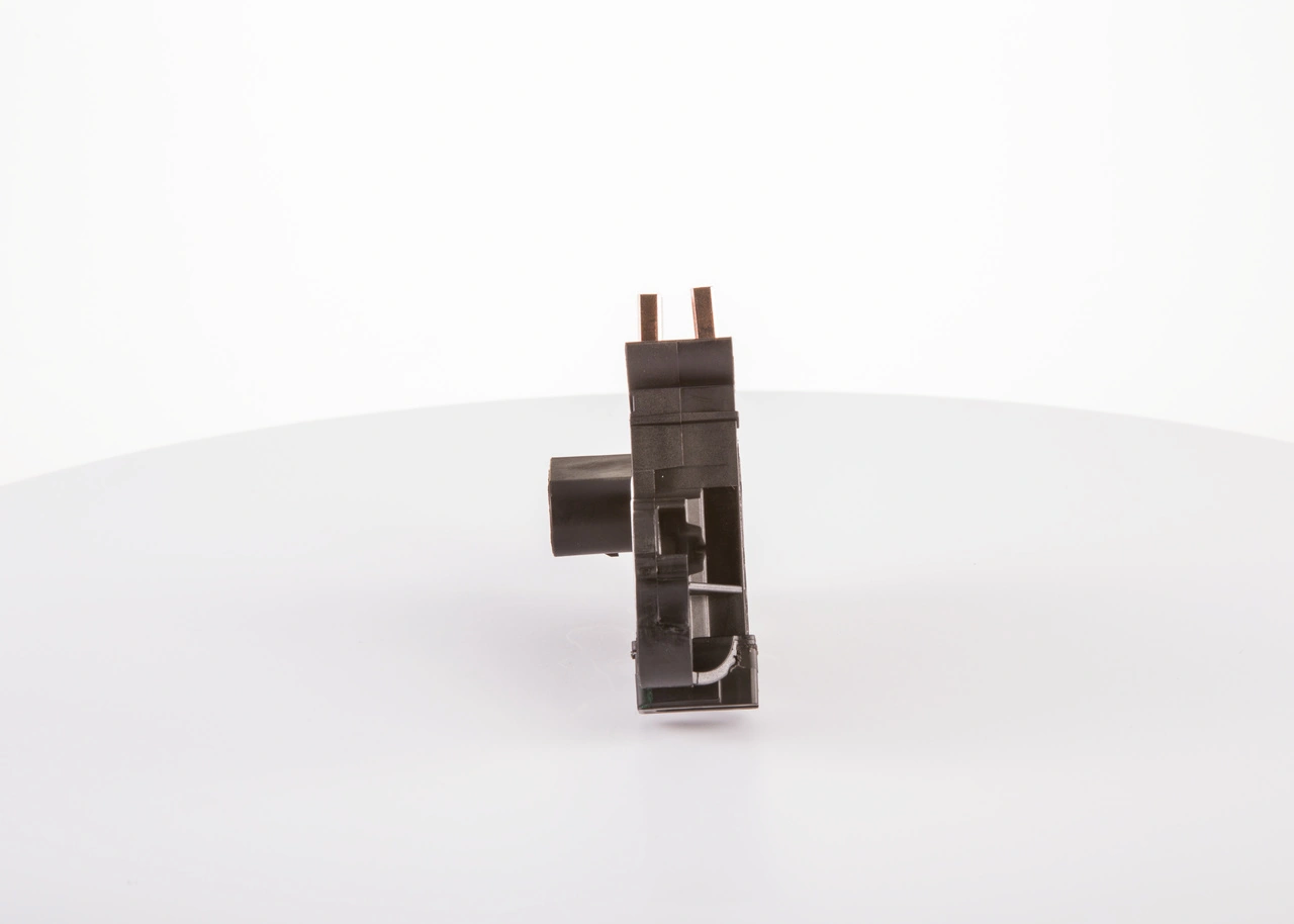Купити F00M346098 Bosch Реле регулятор напруги генератора