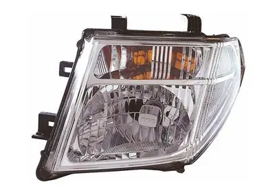 Фара Nissan Pathfinder 