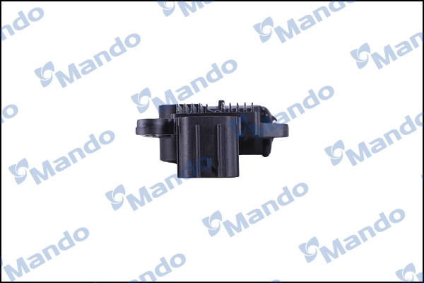 Реле регулятор генератора Mando BN3737026100