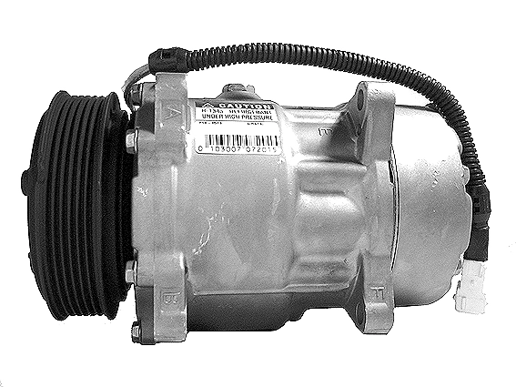 Компресор кондиціонера 8671005557 Renault (RVI)