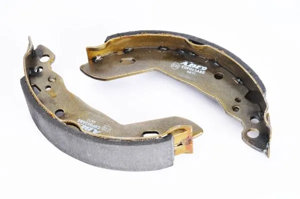 Колодки гальмові задні, барабанні ABE C0P003ABE ціна, від 14.81 USD