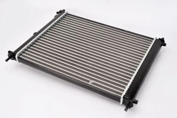 D7F036TT Thermotec Радіатор охолодження двигуна
