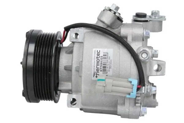 Компресор кондиціонера 95523477 Peugeot/Citroen