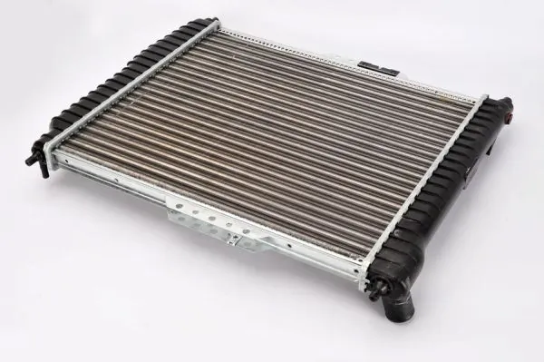Купити D70010TT Thermotec Радіатор двигуна