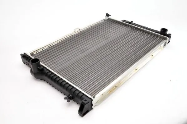 Радіатор основний Thermotec D7B015TT ціна, від 81.53 USD