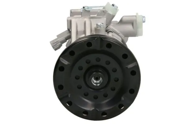 Компресор холодоагенту на Toyota Yaris  P10