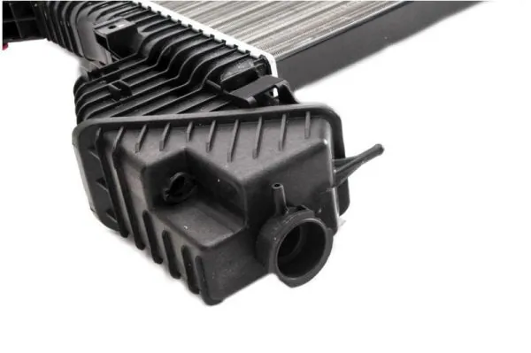 D7M021TT Thermotec Радіатор охолодження двигуна
