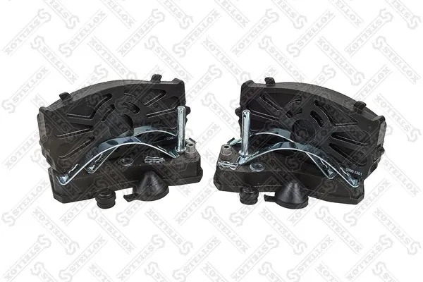 Передні тормозні колодки A0004211010 Mercedes