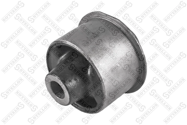 Сайлентблок переднього важеля 4165773 Ford