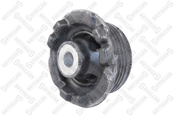 Сайлентблок підрамника задній Opel Omega B