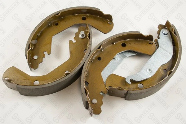 986487924 Bosch Колодки гальмівні задні, барабанні