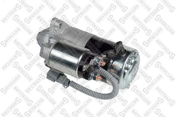 Стартер двигуна на Nissan Sunny II N13