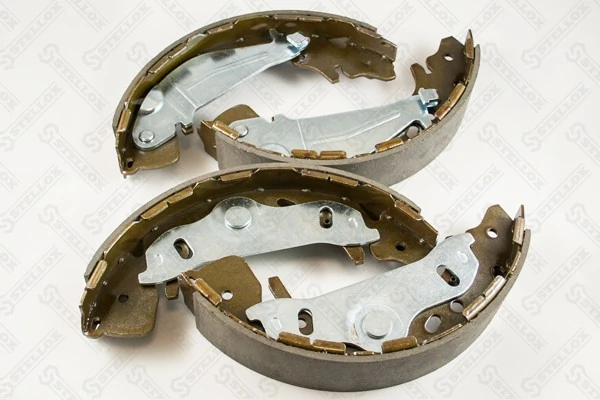 Колодки гальмові задні, барабанні Japan Cars C00318 ціна, від 30.57 USD