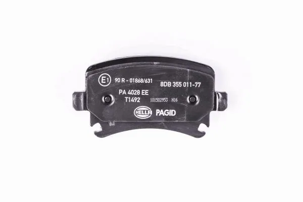 Купити 8DB355011771 HELLA Задні колодки