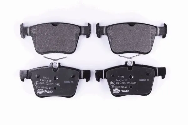 Задні дискові колодки HELLA 8DB355020271