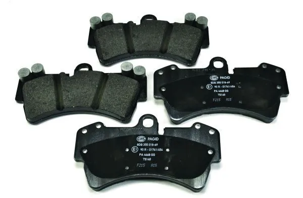 Передні тормозні колодки 8DB355018691 HELLA