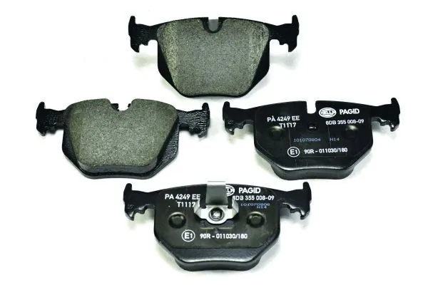 Задні гальмівні колодки 8DB355008091 HELLA