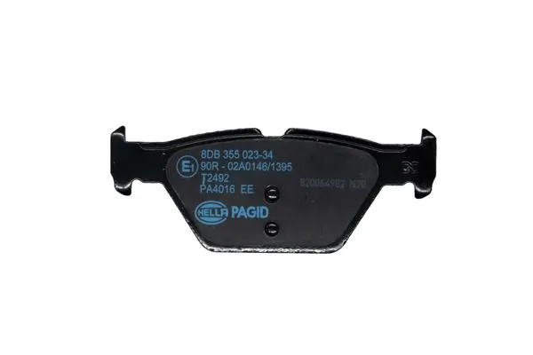 Задні гальмівні колодки 8DB355023341 HELLA