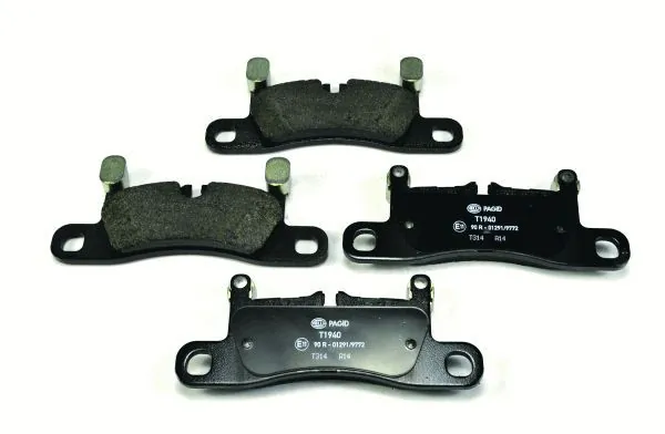 Купити 8DB355015121 HELLA Задні колодки