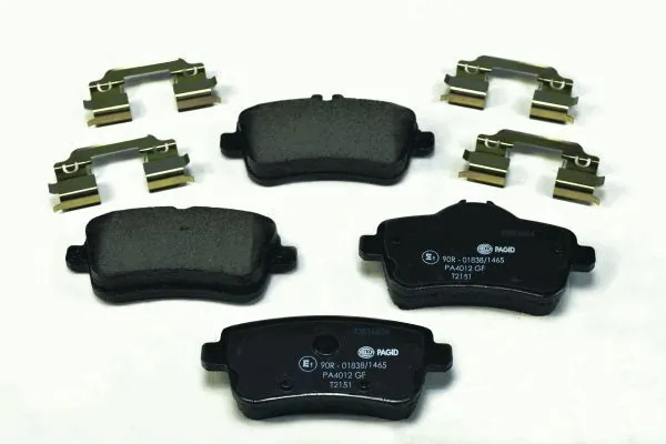 Задні гальмівні колодки 8DB355019741 HELLA