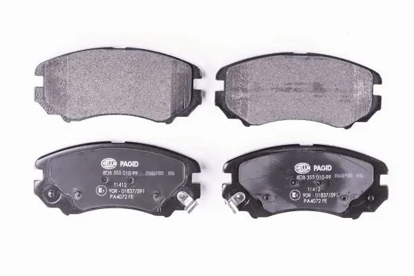 Передні тормозні колодки 8DB355010991 HELLA
