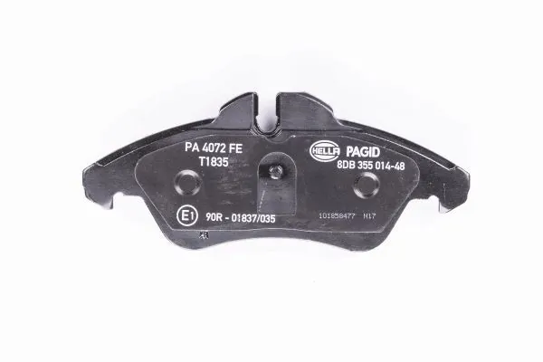 Передні тормозні колодки 8DB355014481 HELLA