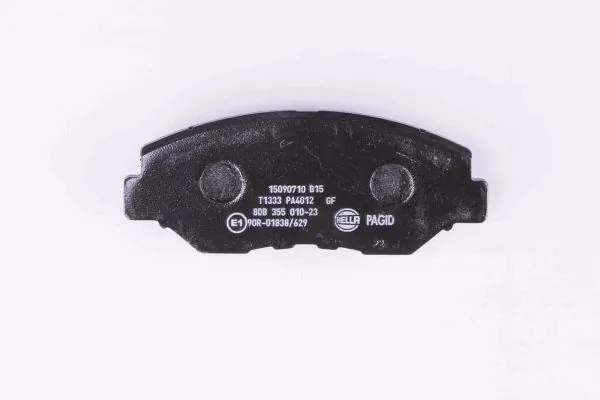 Передні тормозні колодки 8DB355010231 HELLA