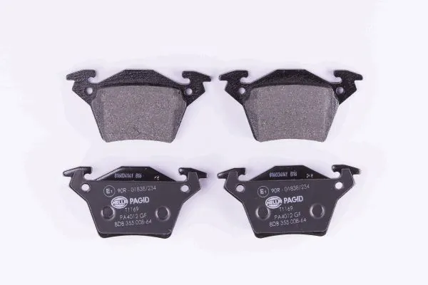 Купити 8DB355008641 HELLA Задні колодки