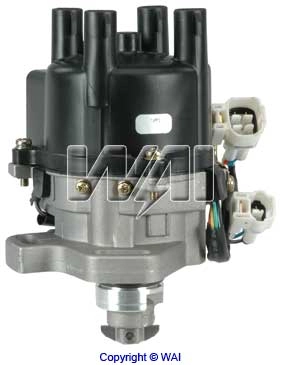 Трамблер Toyota Avensis I